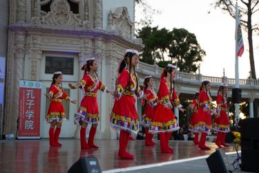 Barnard Students Showcase Talents at International Moon Festival